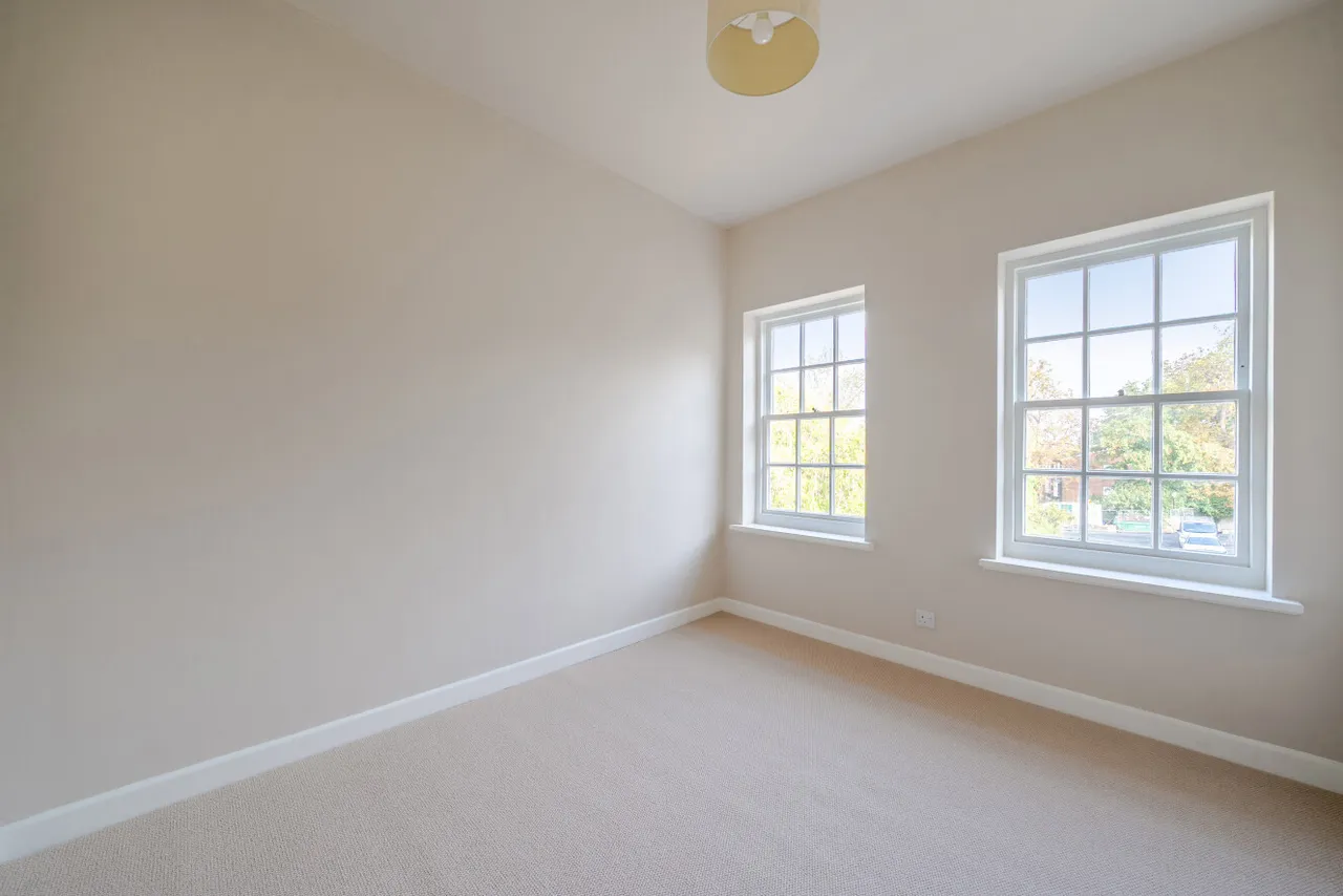 College Road, London, SE21, photo 12