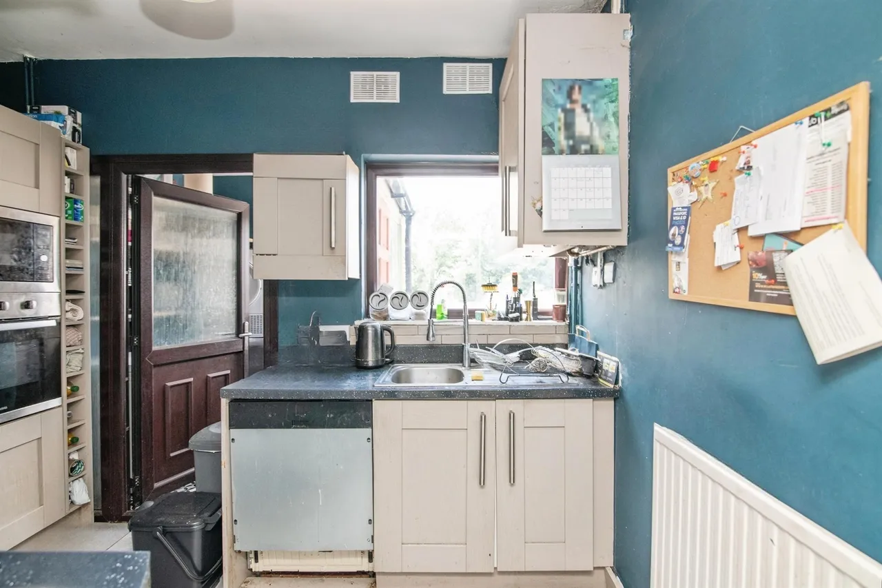 Parkway Road, DUDLEY, photo 5