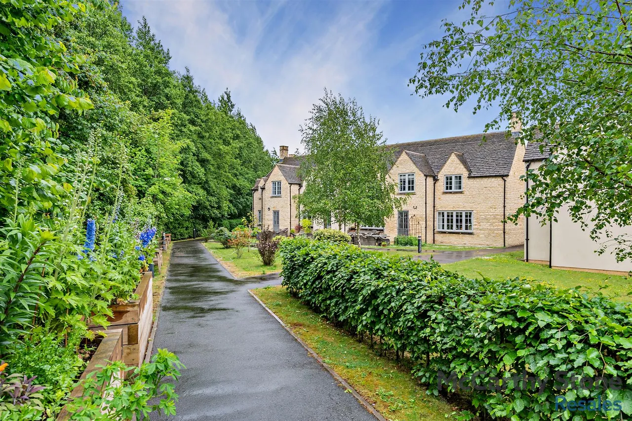 Fosseway, Stow on the Wold, GL54, photo 17