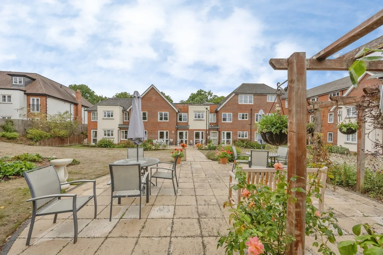 Limpsfield Road, Warlingham, Surrey, CR6, photo 12