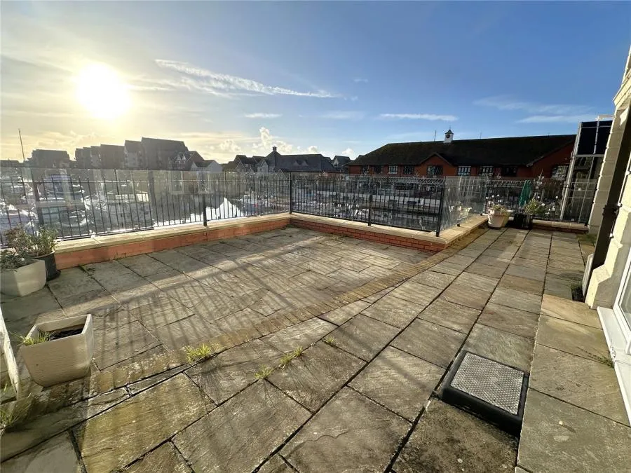 Hamilton Quay, Sovereign Harbour North, BN23, photo 2