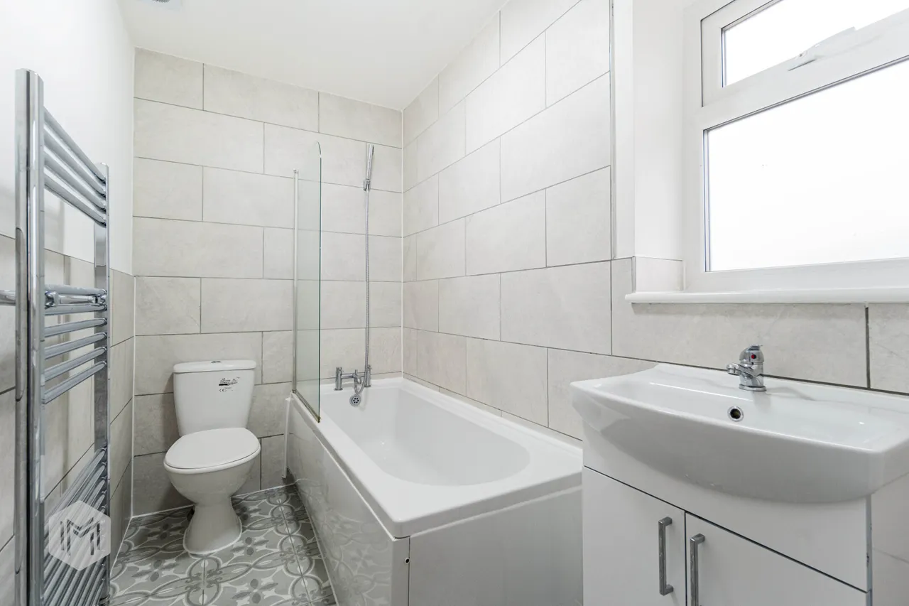 40a Forton Avenue, Bolton, BL2 6JF, photo 20