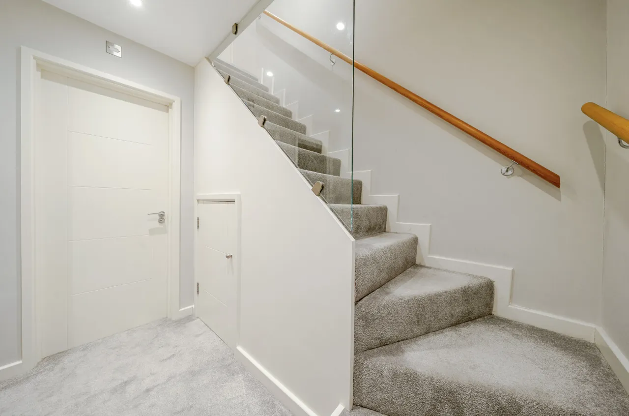 Nightingale Road, Guildford, GU1, photo 16