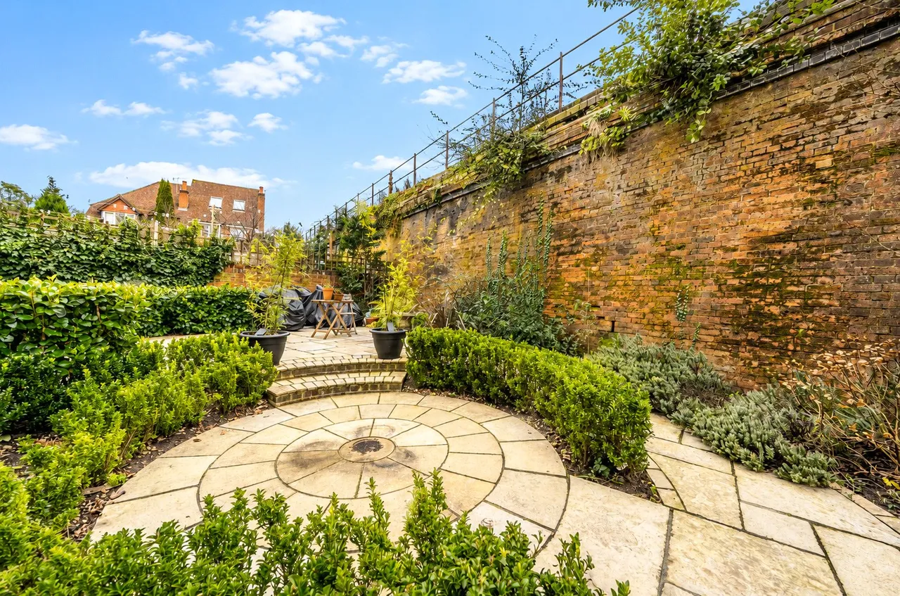 Nightingale Road, Guildford, GU1, photo 17
