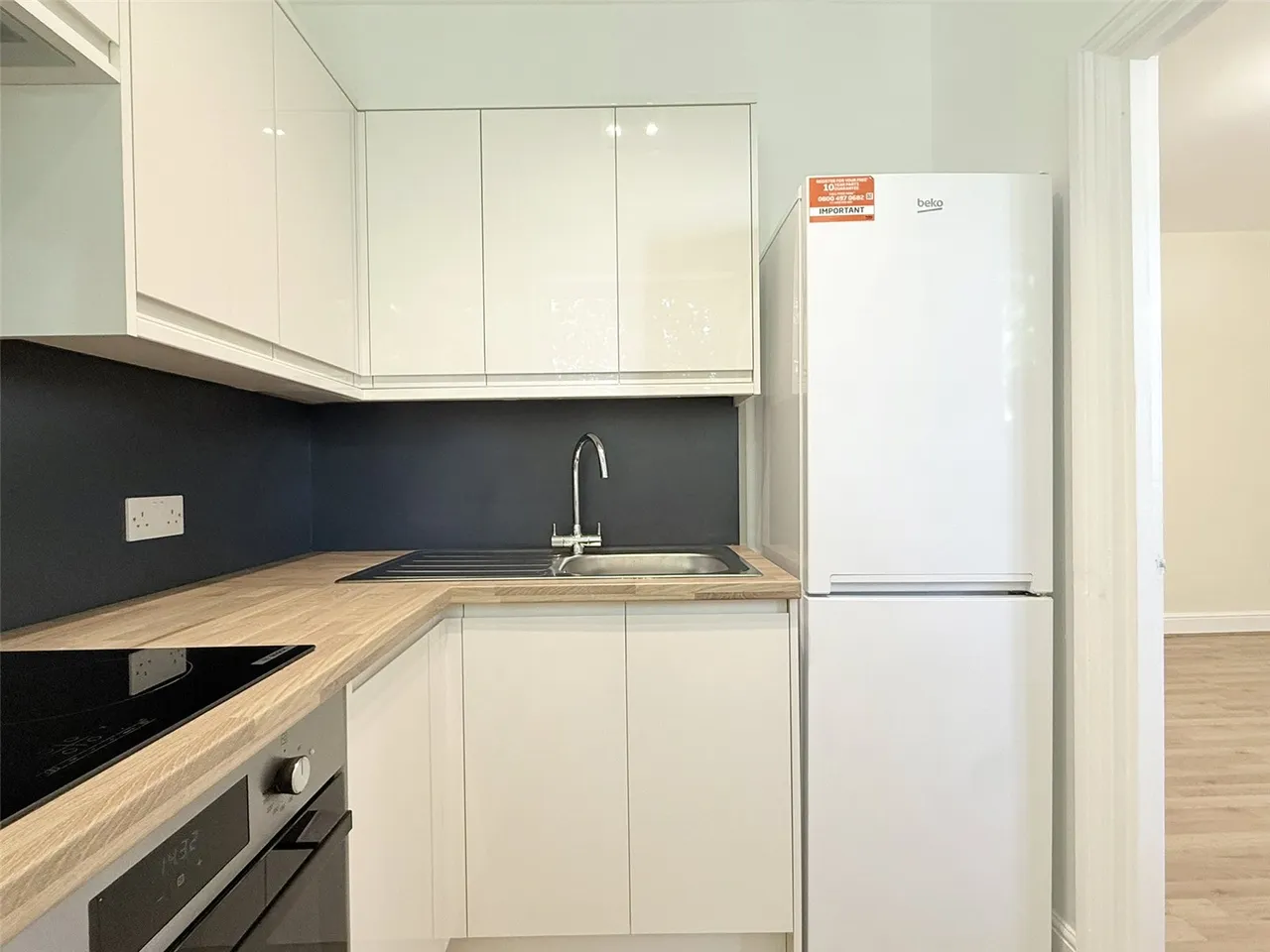 High Road, London, N20 9LN, photo 5