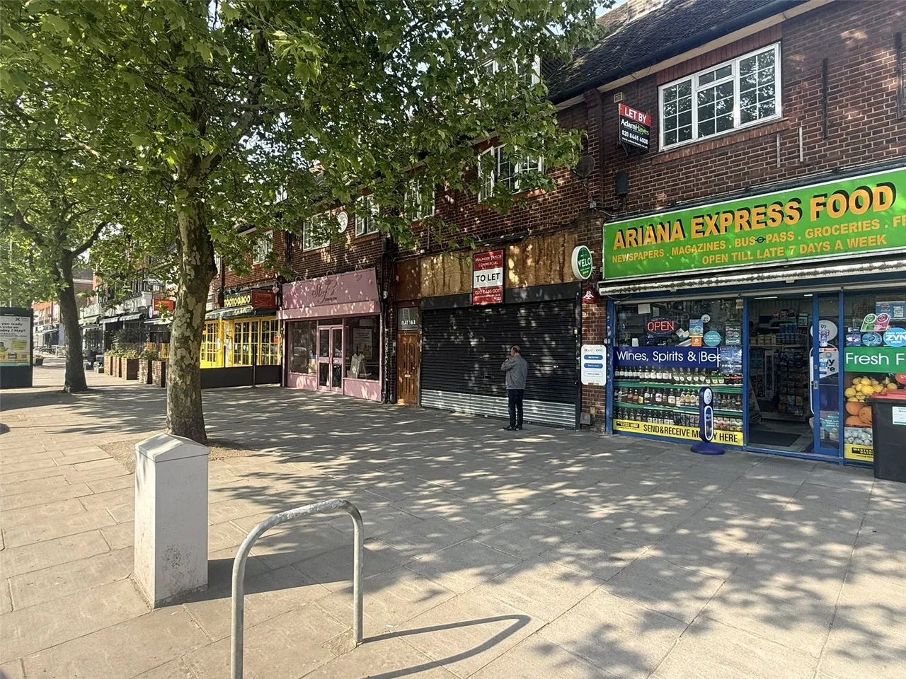 High Road, London, N20 9LN, photo 14