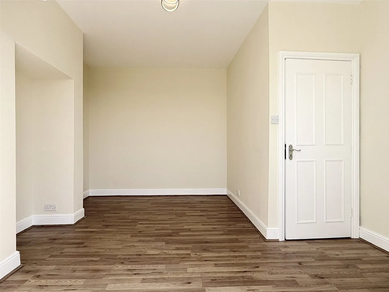 High Road, London, N20 9LN, photo 10