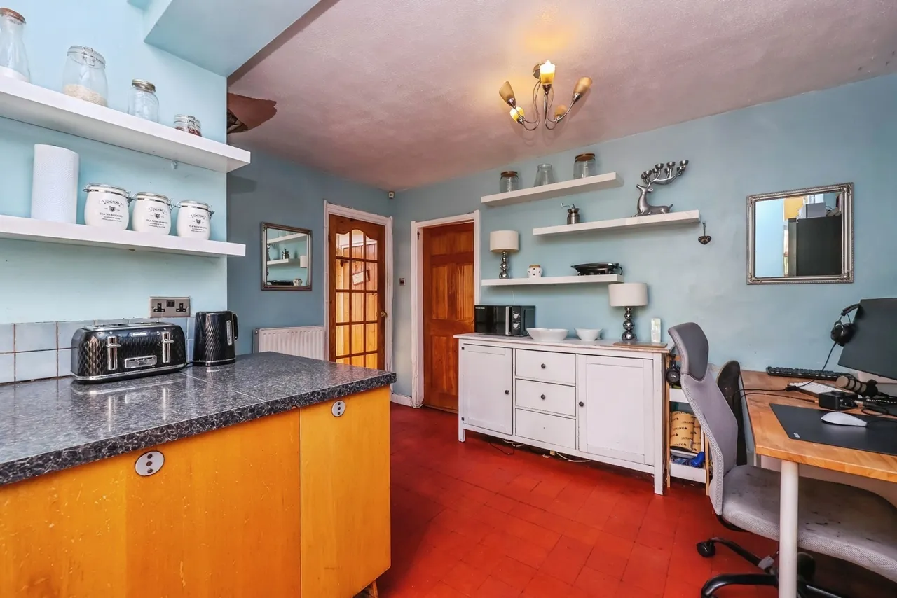 Long Hill Rise, Hucknall, Nottingham, Nottinghamshire, NG15, photo 8