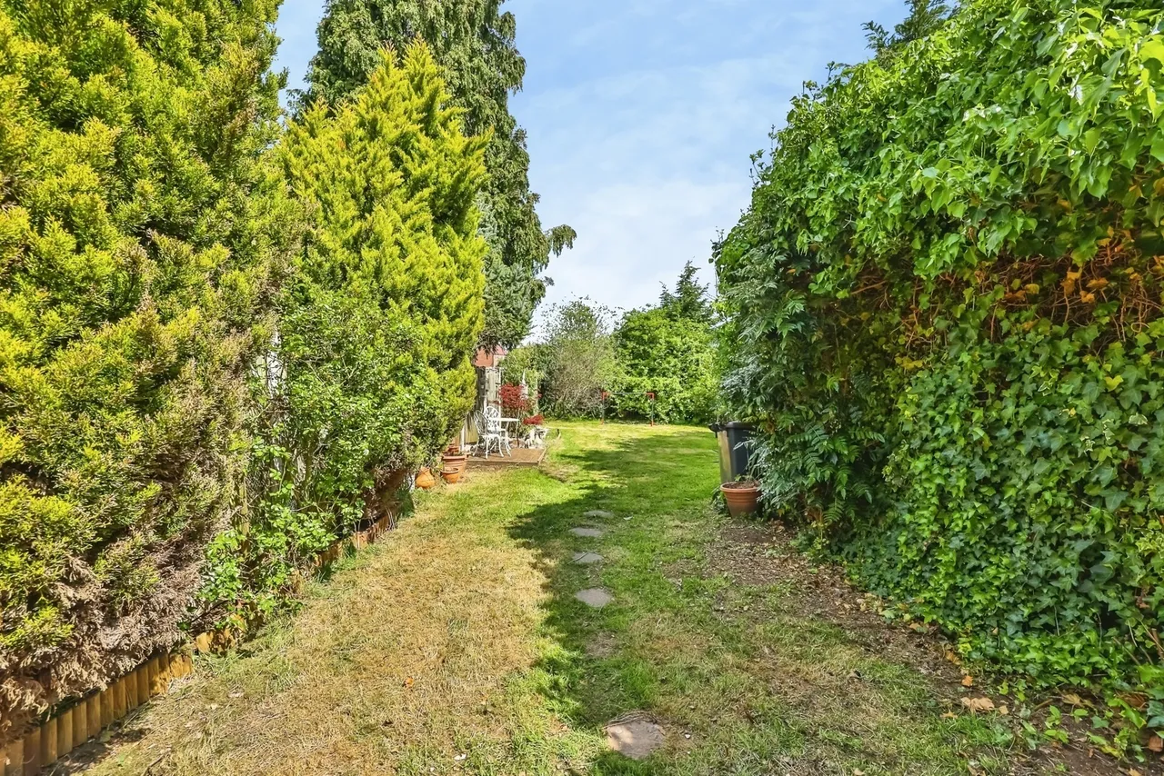 Long Hill Rise, Hucknall, Nottingham, Nottinghamshire, NG15, photo 19