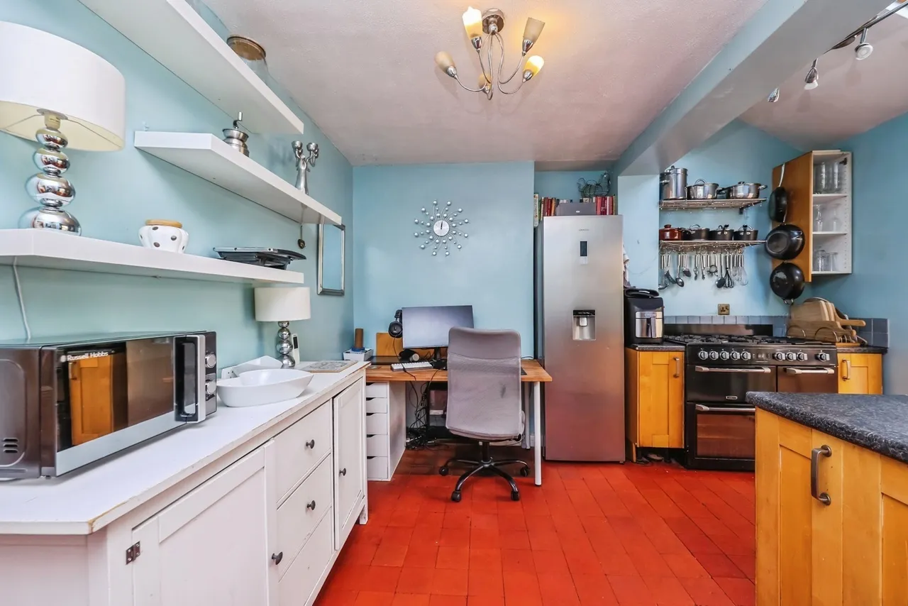 Long Hill Rise, Hucknall, Nottingham, Nottinghamshire, NG15, photo 6