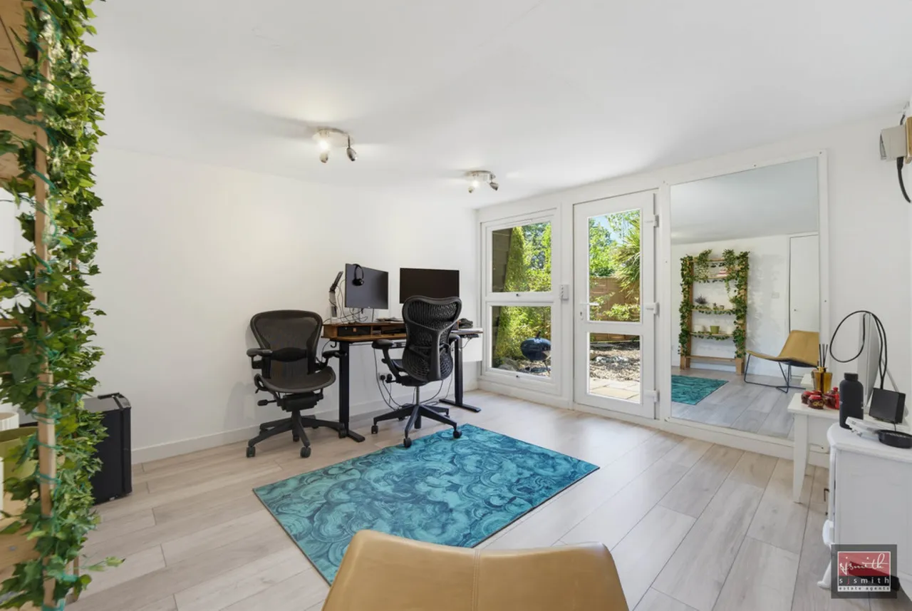 Philip Road, Staines-upon-Thames, TW18, photo 8