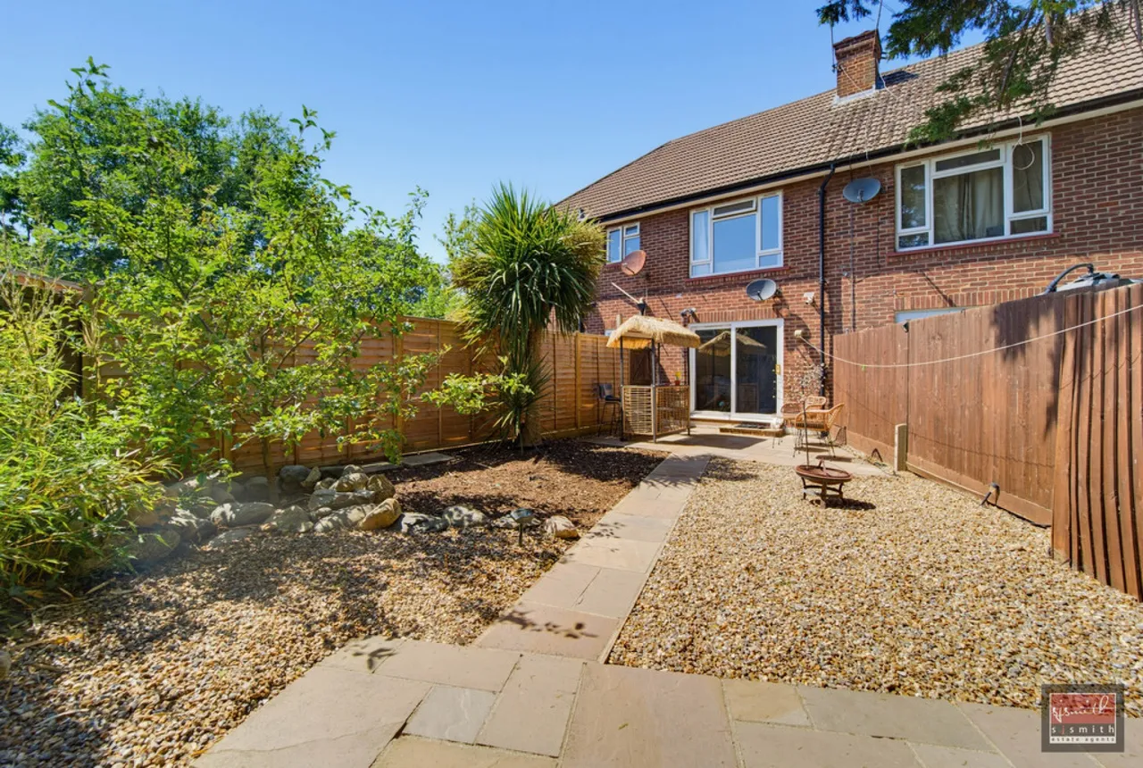 Philip Road, Staines-upon-Thames, TW18, photo 14