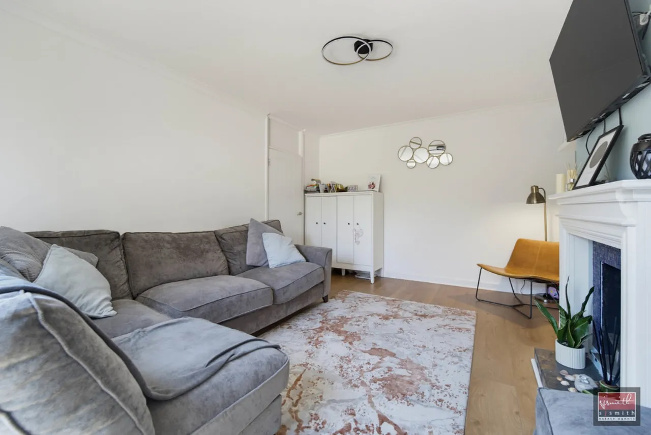 Philip Road, Staines-upon-Thames, TW18, photo 5