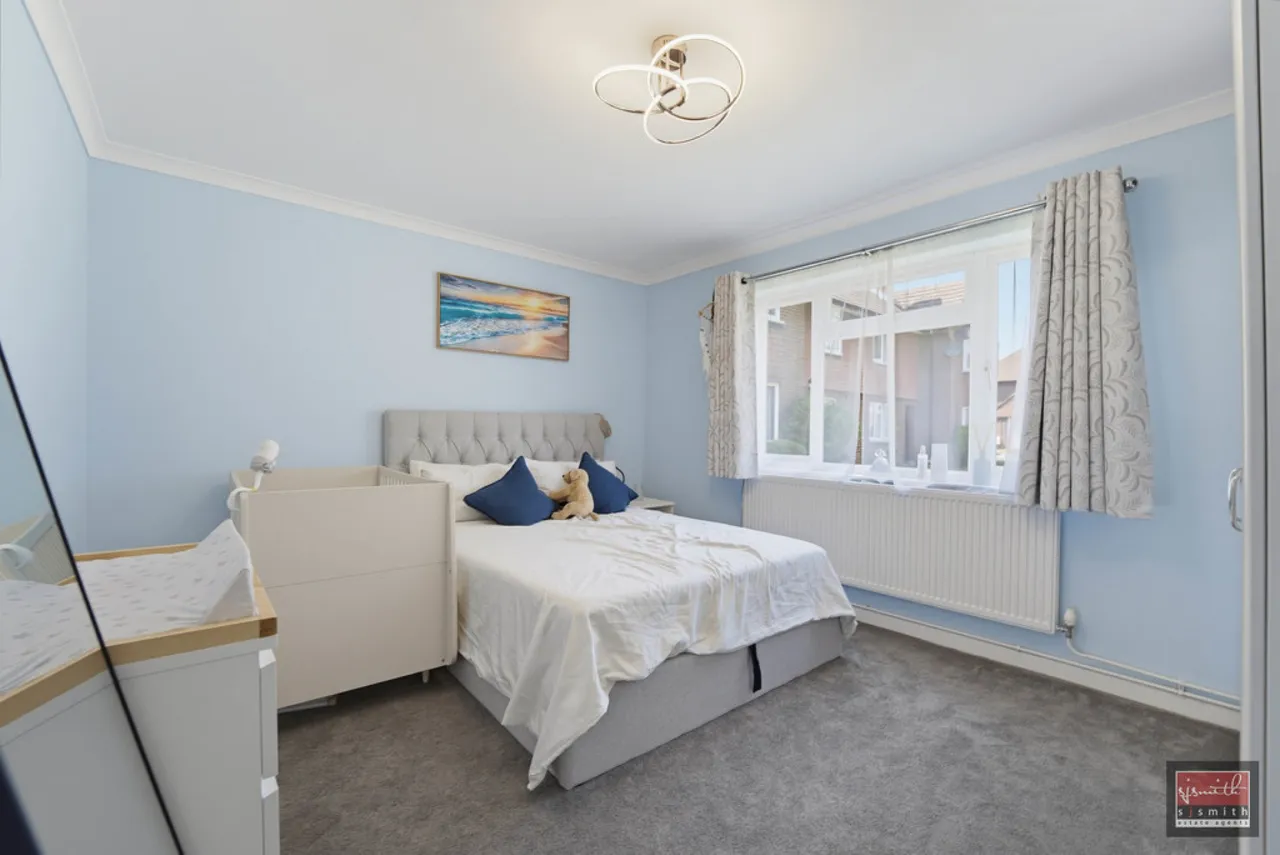 Philip Road, Staines-upon-Thames, TW18, photo 7