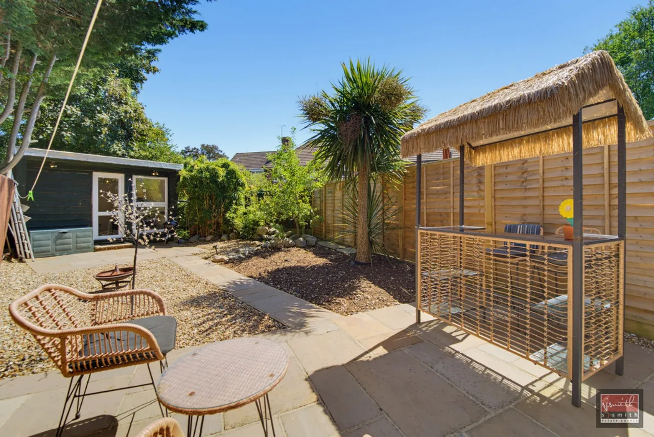 Philip Road, Staines-upon-Thames, TW18, photo 2