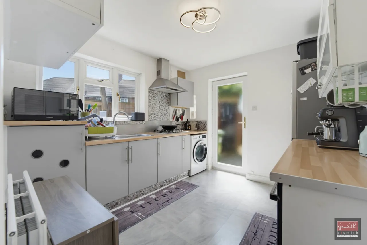 Philip Road, Staines-upon-Thames, TW18, photo 4