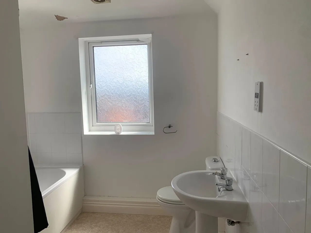 Old Chester Road, Birkenhead, CH42, photo 8