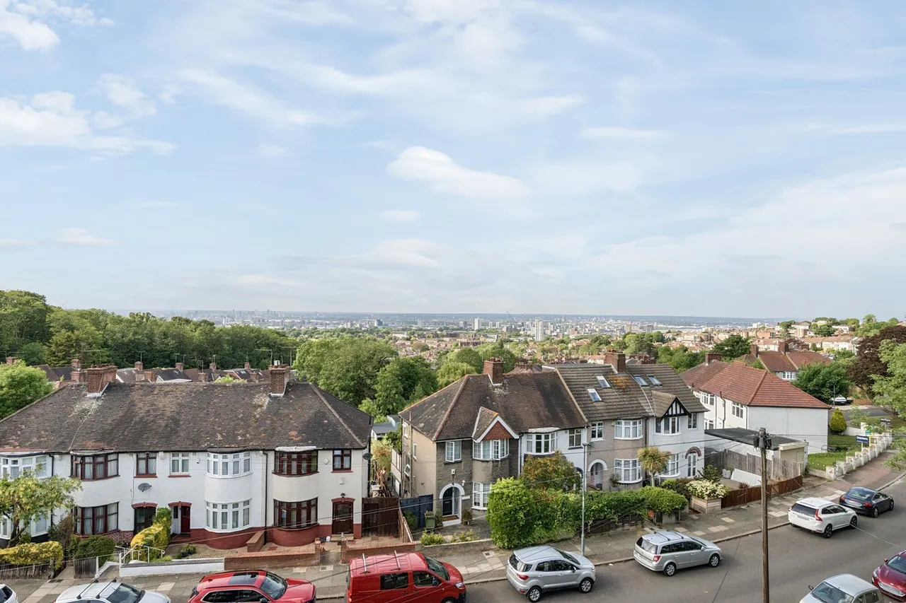 Moordown, SE18, photo 8