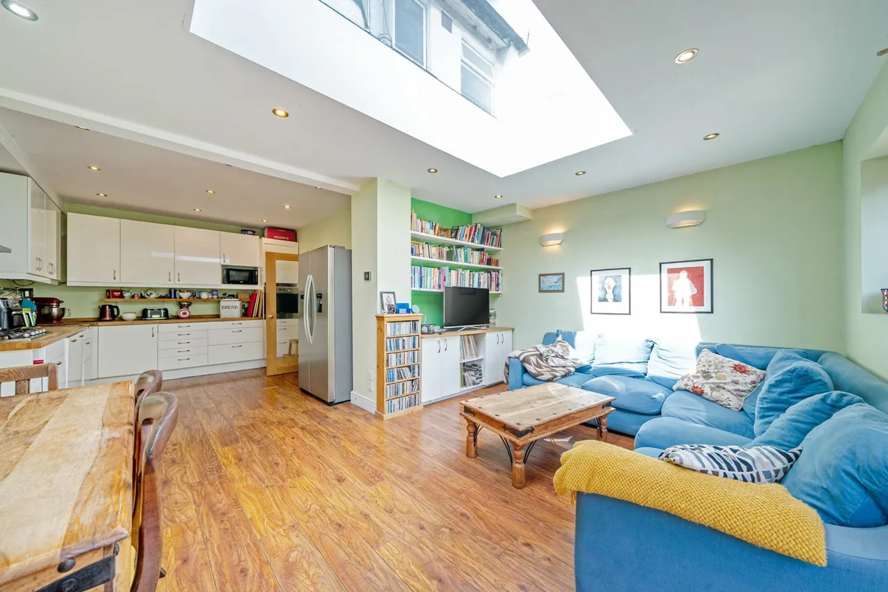 Moordown, SE18, photo 2