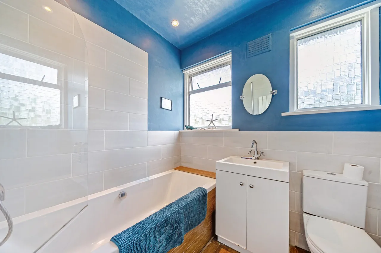 Moordown, SE18, photo 14