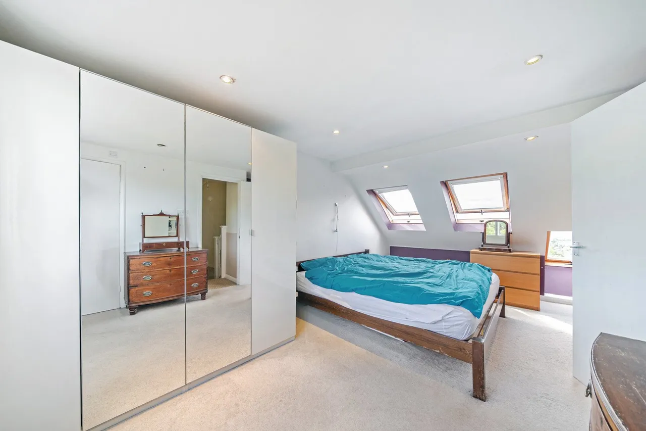 Moordown, SE18, photo 16