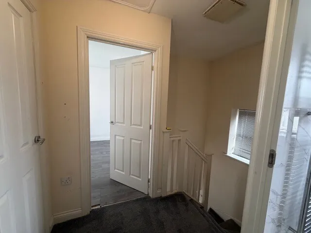 York Crescent, B70, photo 6