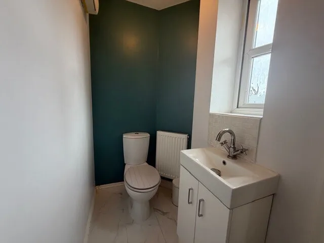 York Crescent, B70, photo 3