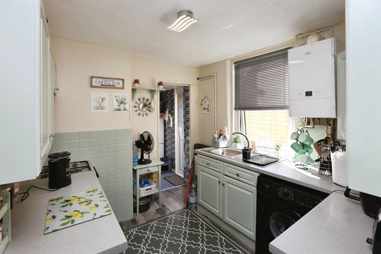 Richmond Road, Gosport, PO12, photo 5