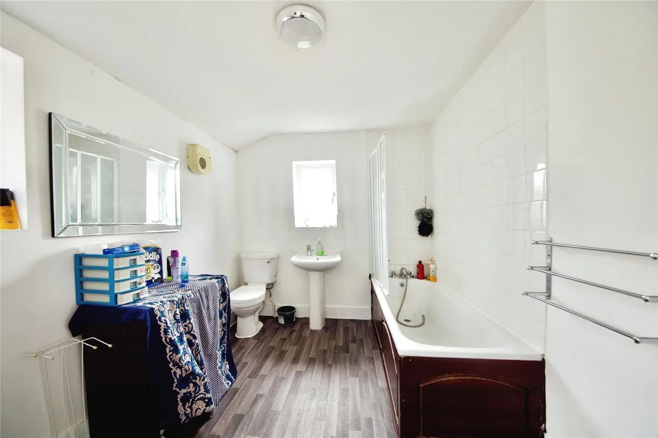 Abbots Road, East Ham, London, E6, photo 12