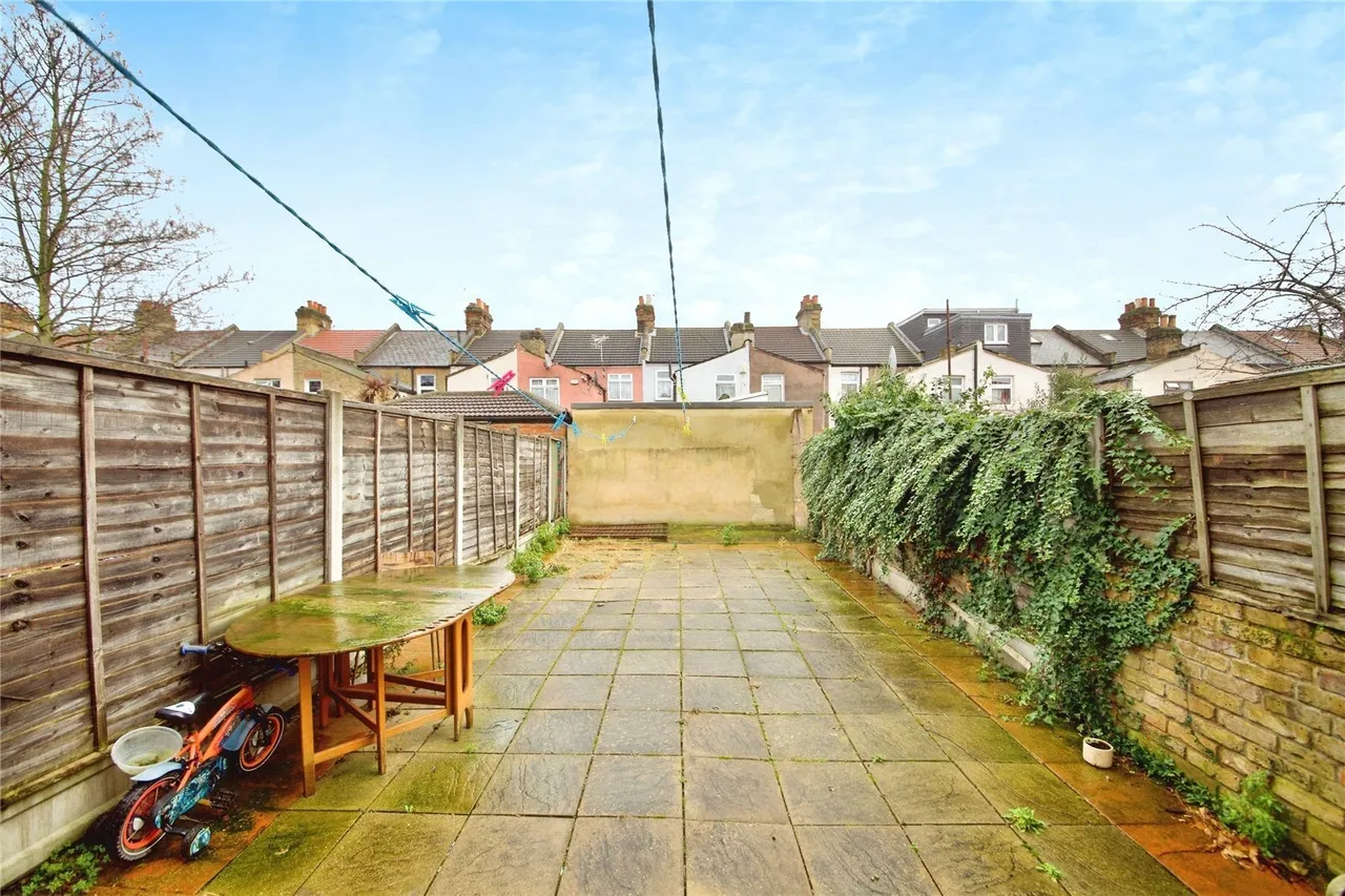 Abbots Road, East Ham, London, E6, photo 13