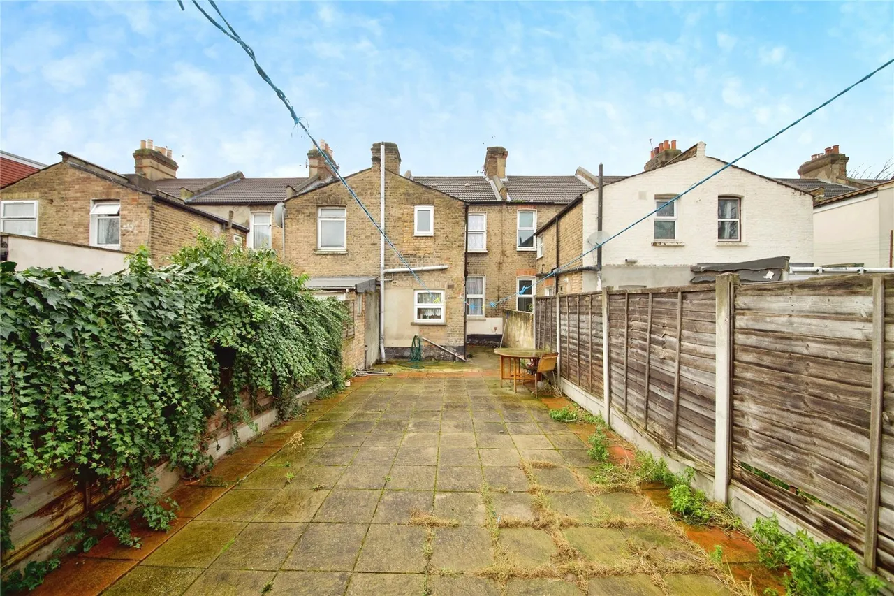 Abbots Road, East Ham, London, E6, photo 4