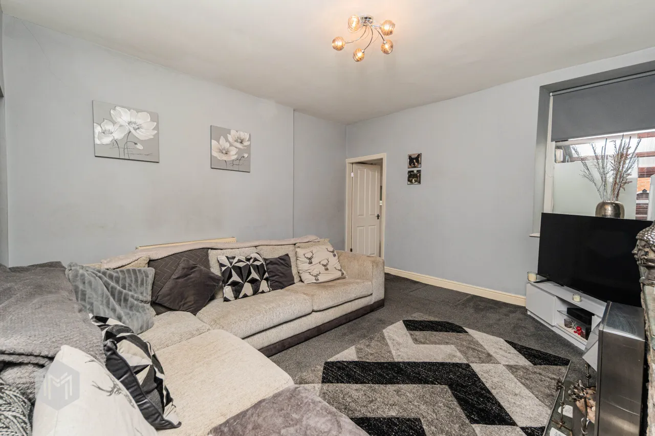 Bradshaw Brow, Bolton, BL2 3DD, photo 6