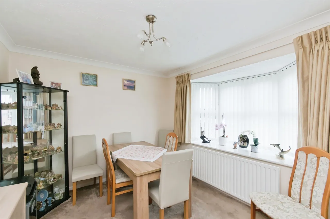 School Place, Bexhill-On-Sea, TN40, photo 3