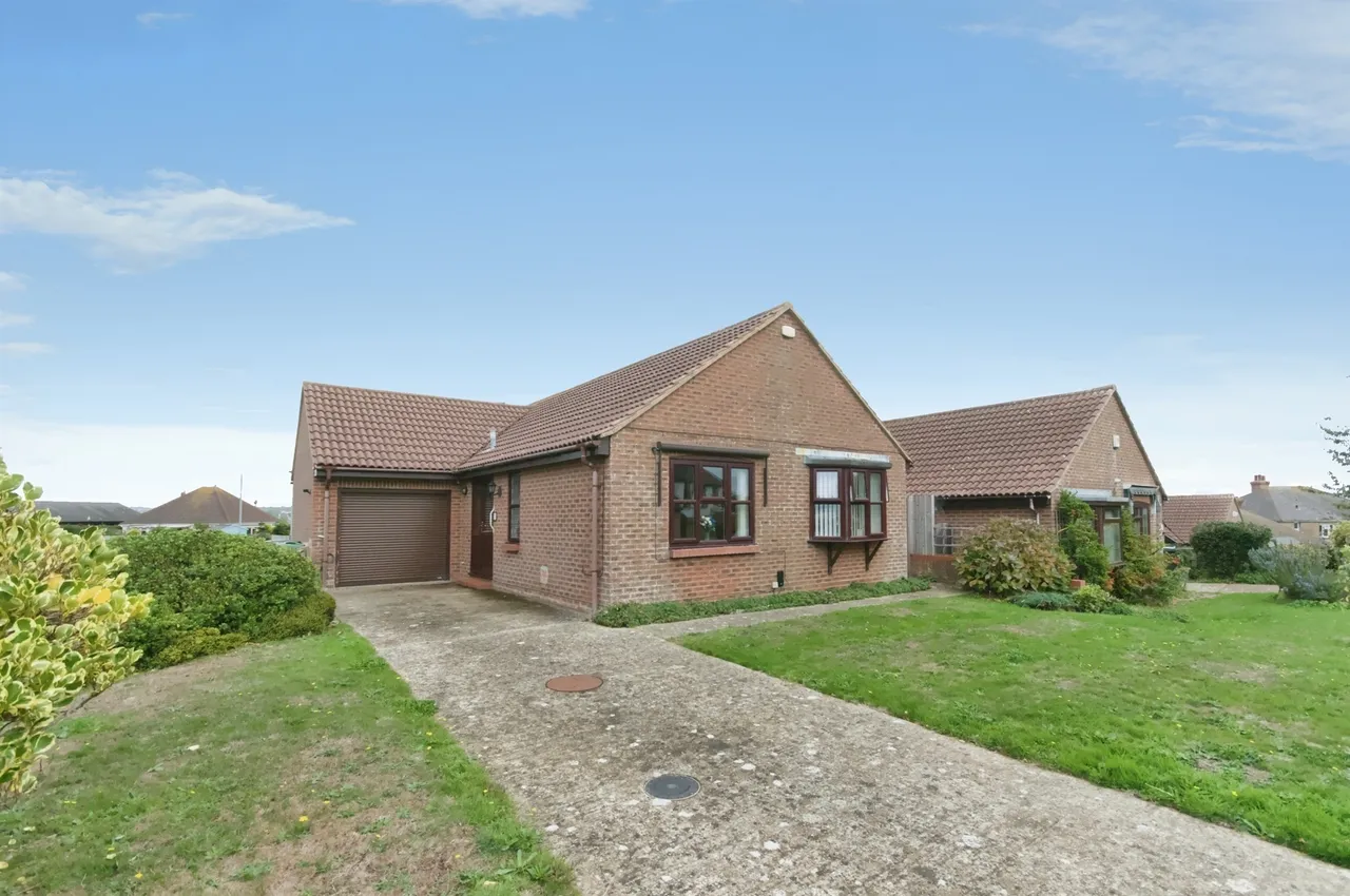 2 bed house for sale, School Place, Bexhill-On-Sea, TN40