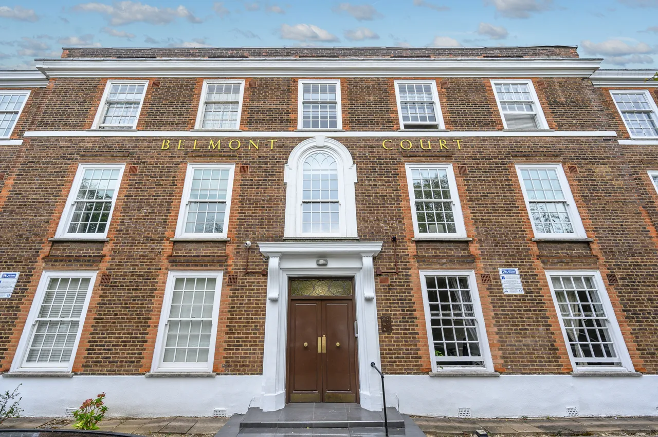 London, NW11, photo 7