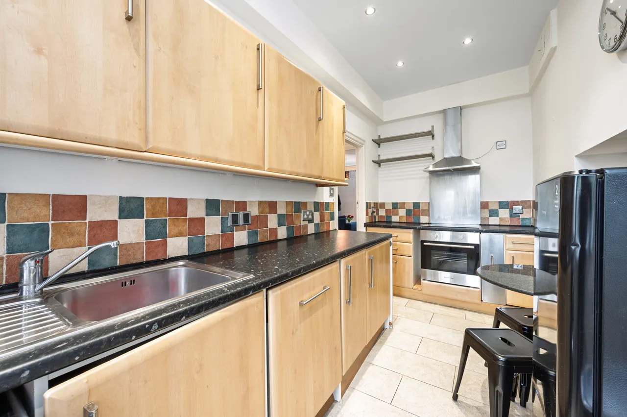 London, NW11, photo 5
