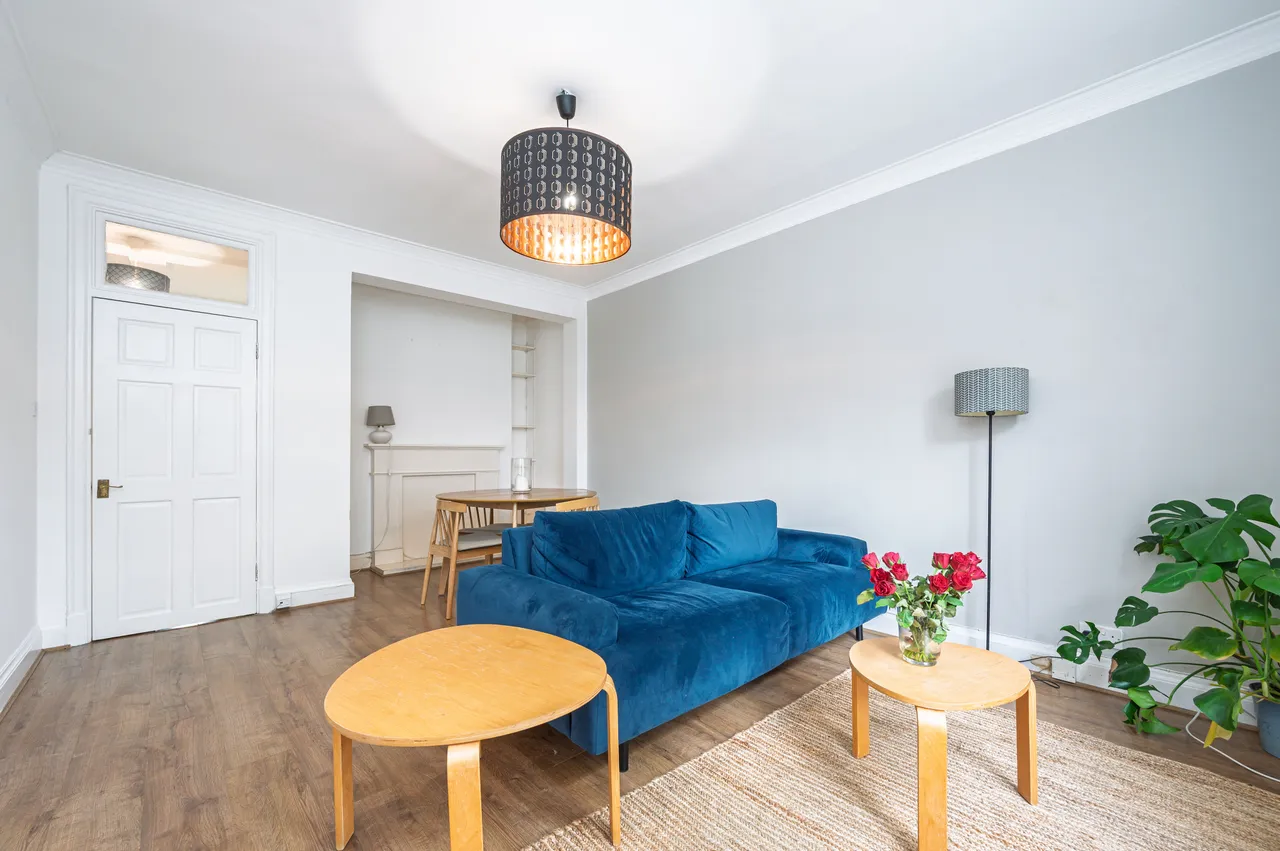 London, NW11, photo 8
