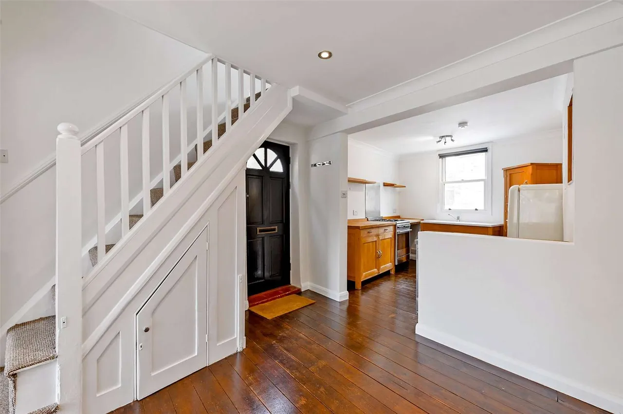 Helena Road, Windsor, Berkshire, SL4 1JN, photo 2