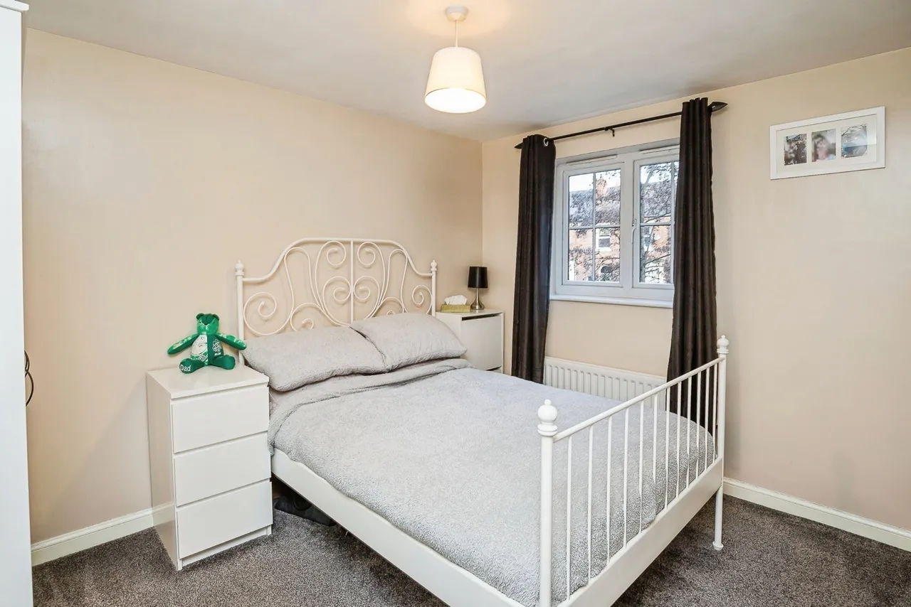 Thomas Brassey Close, Chester, CH2, photo 8
