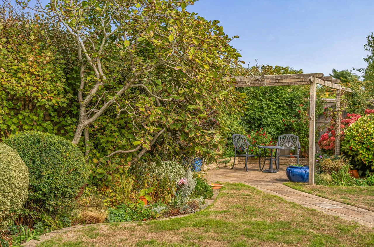 Shorecroft, Aldwick, PO21, photo 27