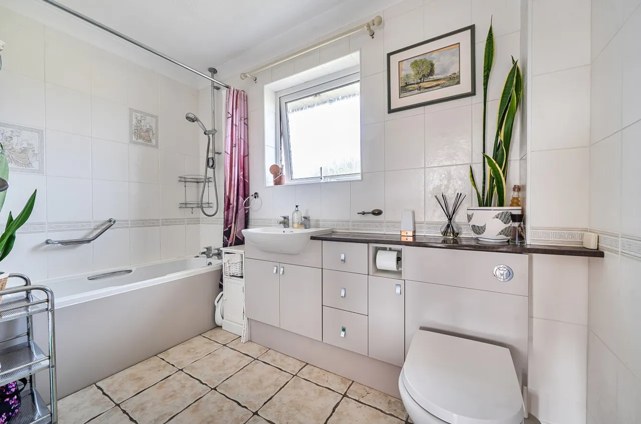 Shorecroft, Aldwick, PO21, photo 19
