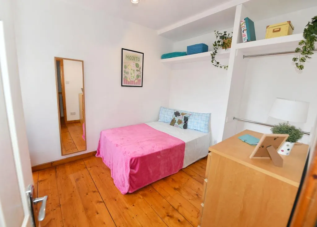 Moseley Road, Fallowfield, M14, photo 4