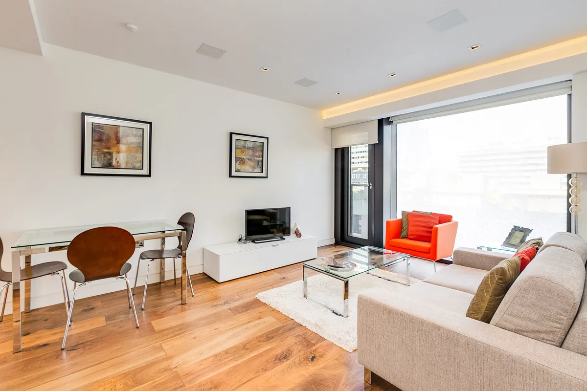 1 bed flat for sale, Wood Street, London, EC2Y