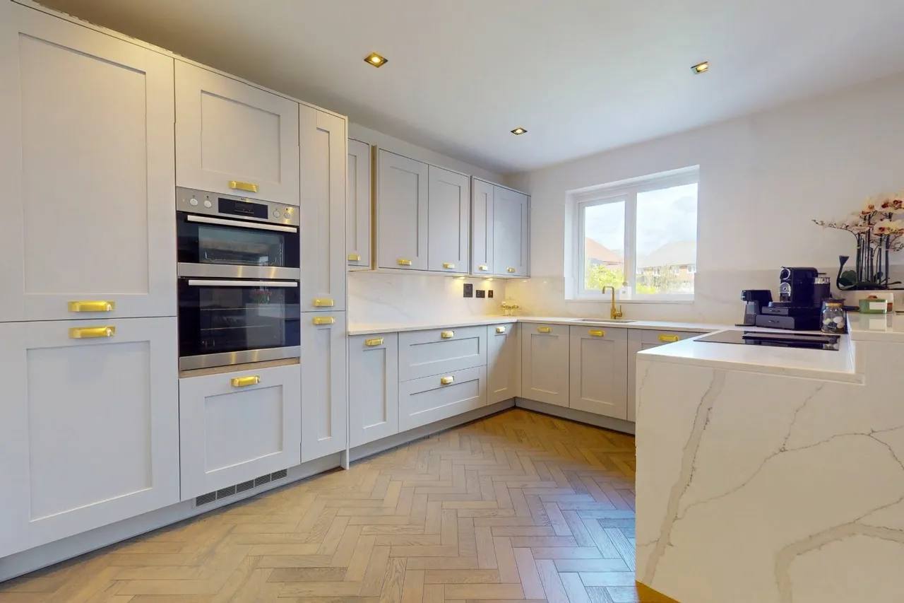Alfred Nock Drive, Priorslee, Telford TF2 9YA, photo 2