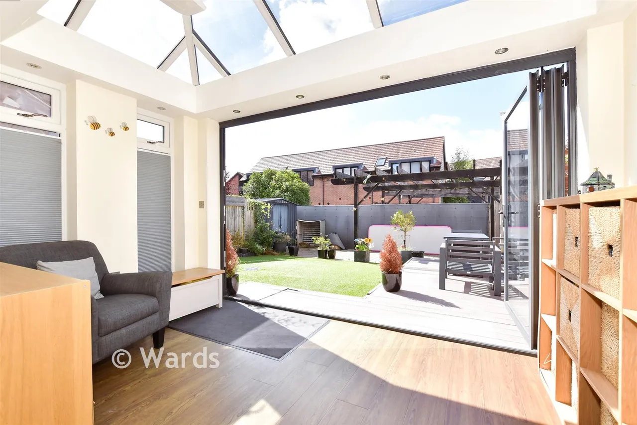 Hawley Drive, Leybourne, ME19, photo 4