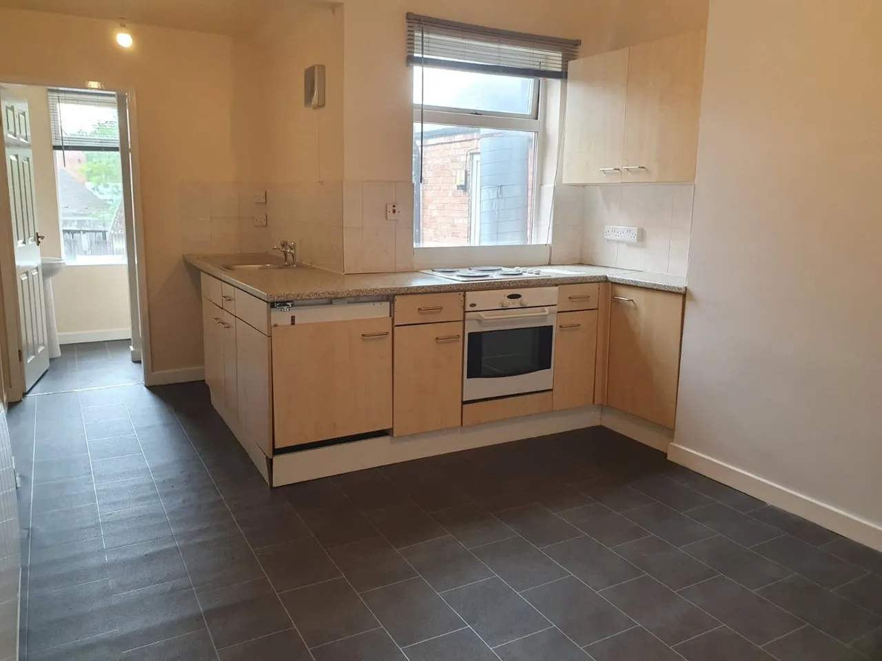 Nottingham Road, Nottingham, NG6, photo 5
