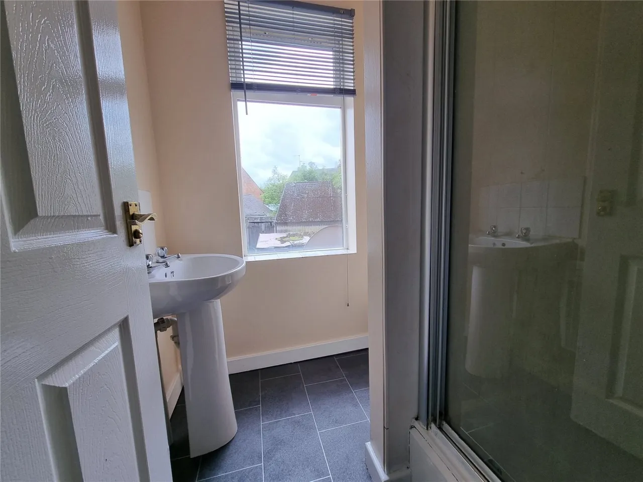 Nottingham Road, Nottingham, NG6, photo 3