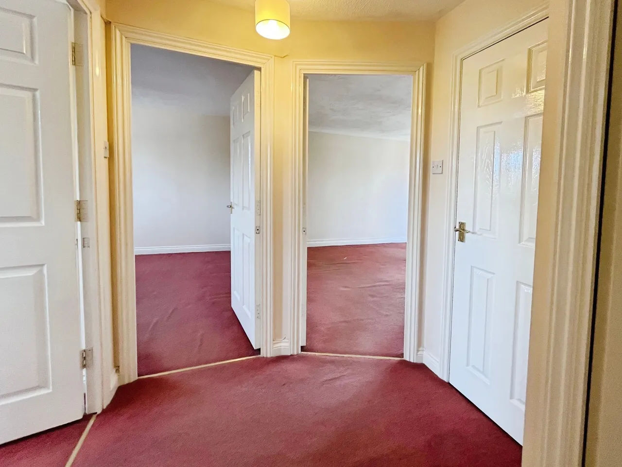 Gould Close, Newbury, Berkshire, RG14 5QN, photo 2