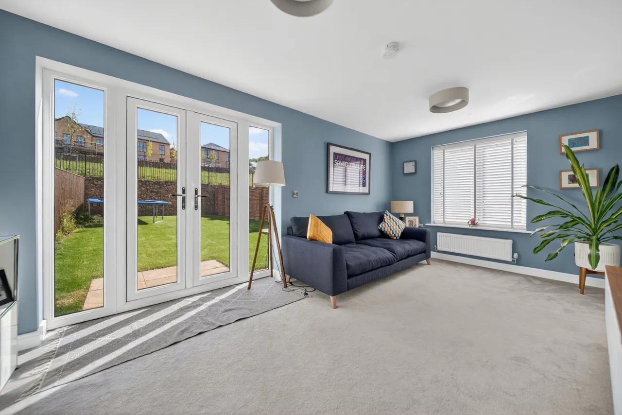 Blackthorn Lane, Leeds, LS16, photo 4