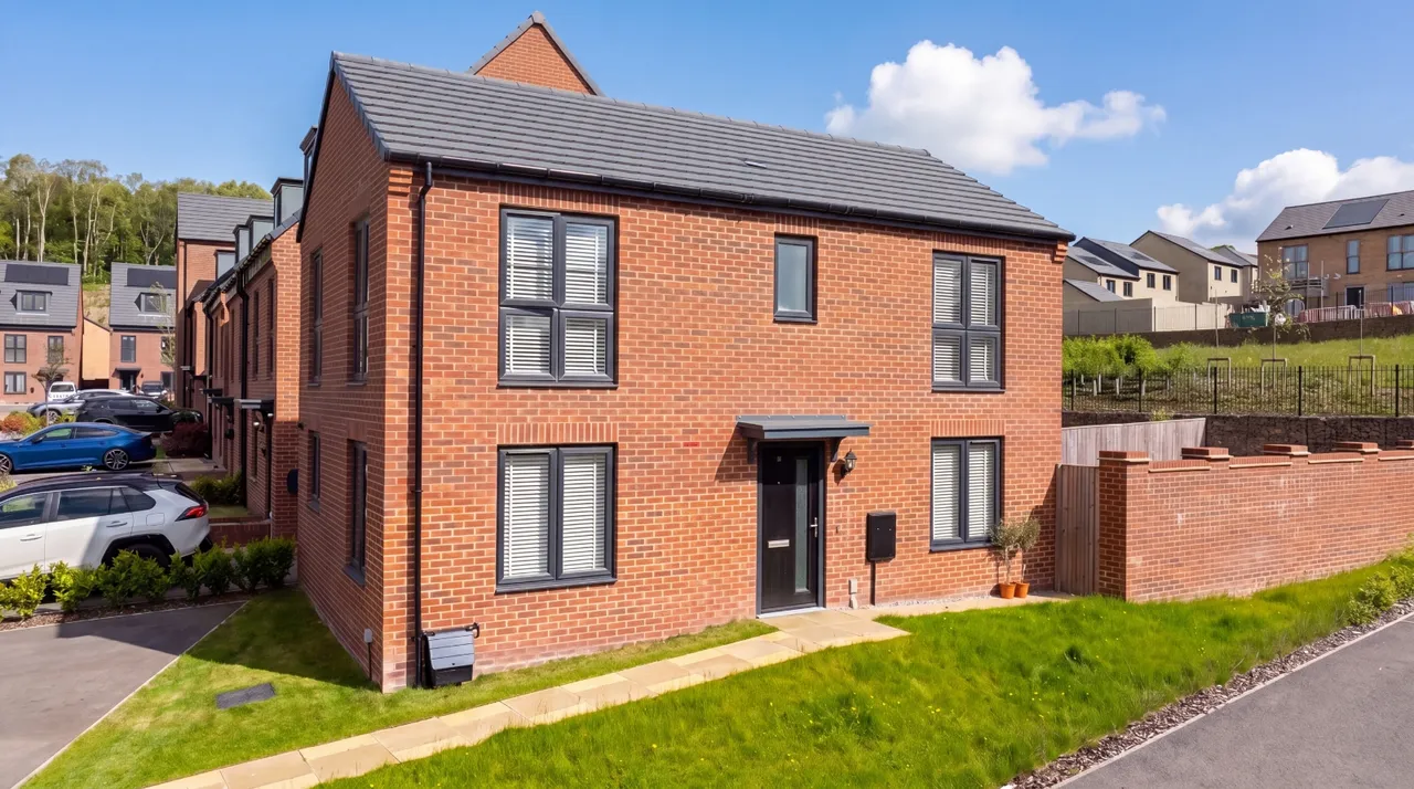 3 bed house for sale, Blackthorn Lane, Leeds, LS16